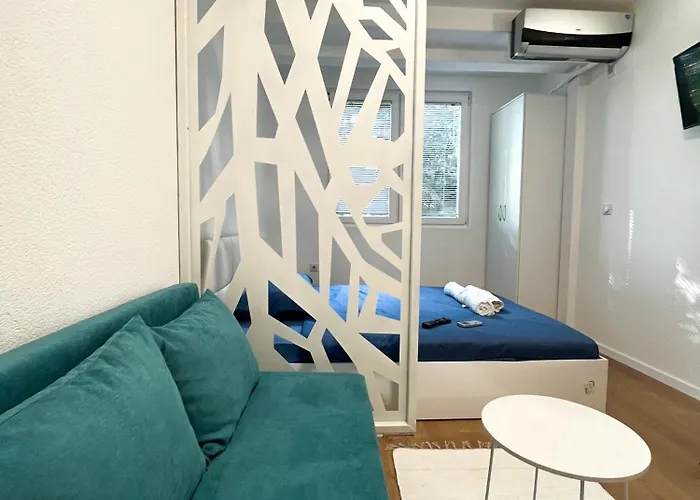 Modern Central Studio - 3 Min Walk To Lake