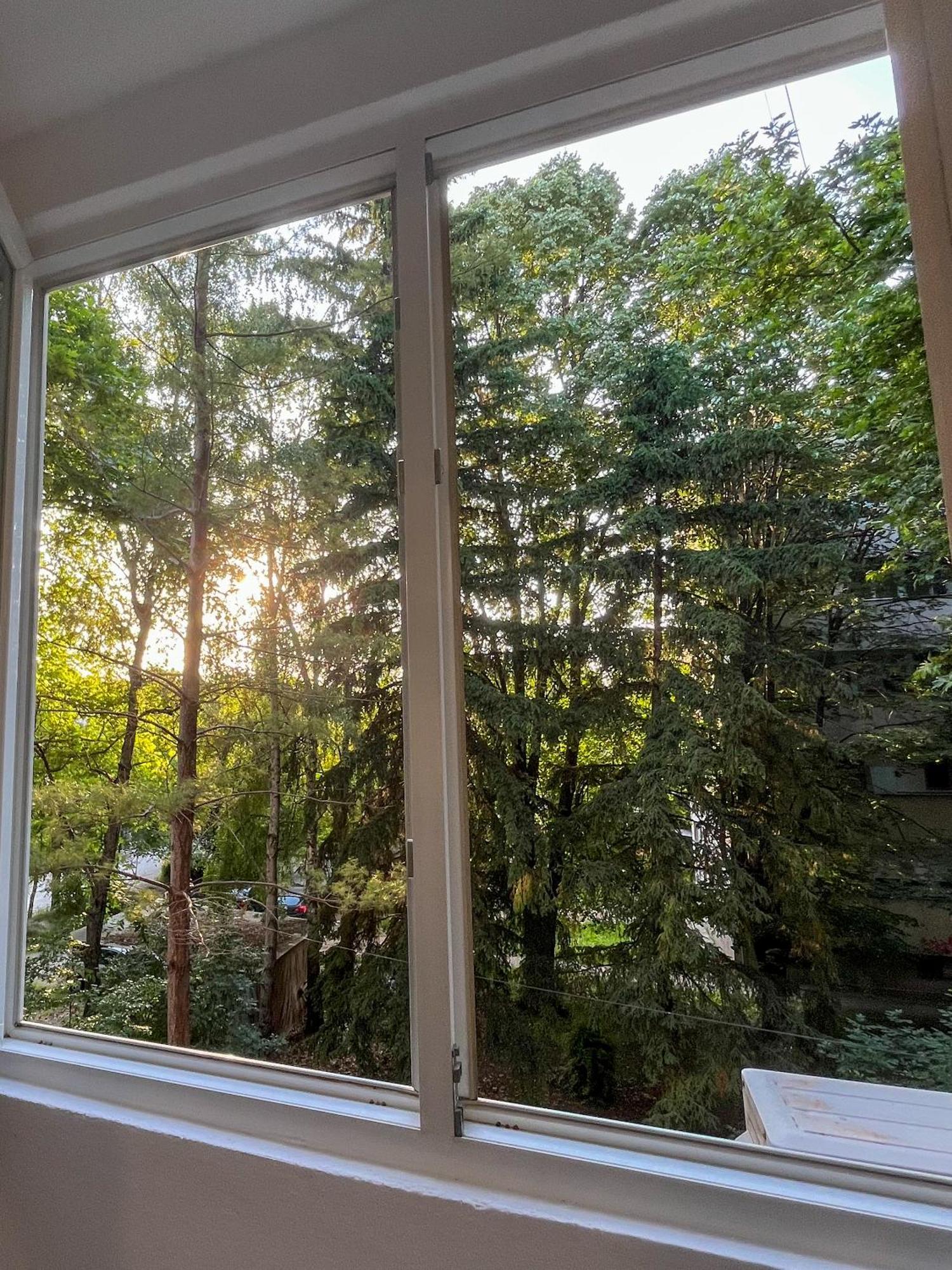 Modern - 3 Min Walk To Apartment
